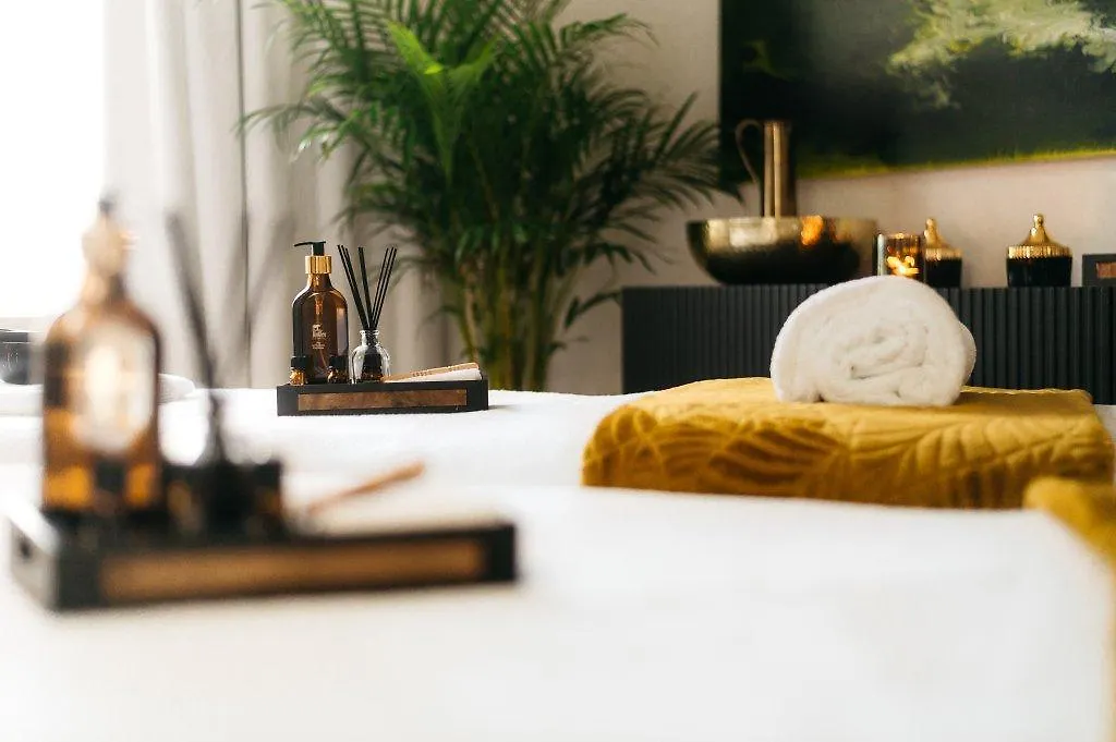 Nobu Hotel Varsovia 5*,