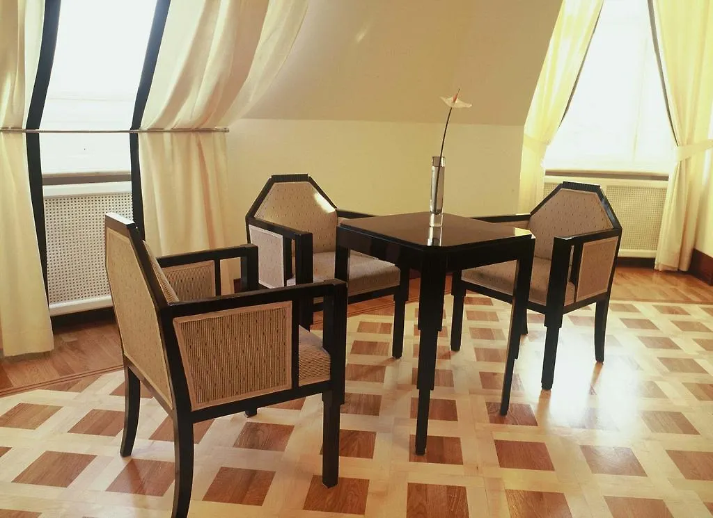 Nobu Hotel Varsovia