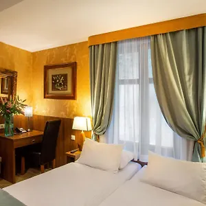 David Boutique 3*, Cracovia Polonia